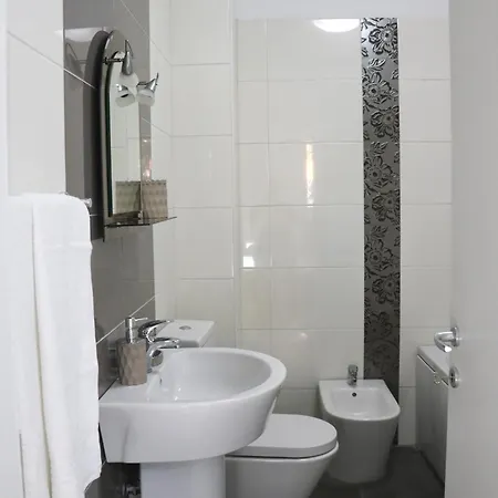 Urban Oasis Apartament