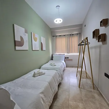 Urban Oasis Apartment *
